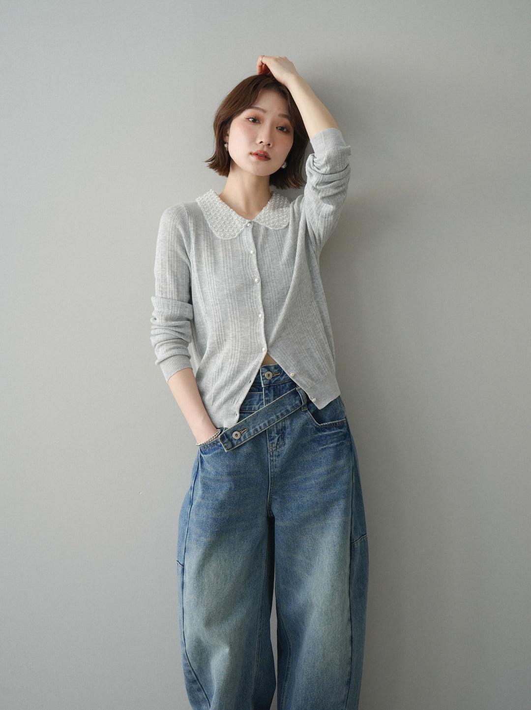 [SET]ビジュー襟パールボタンニットカーディガン+アシメデザインワイドデニムパンツ(2set)