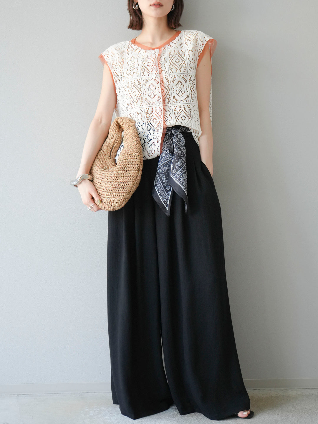 [予約]スカーフベルト付3タックワイドパンツ/ブラック