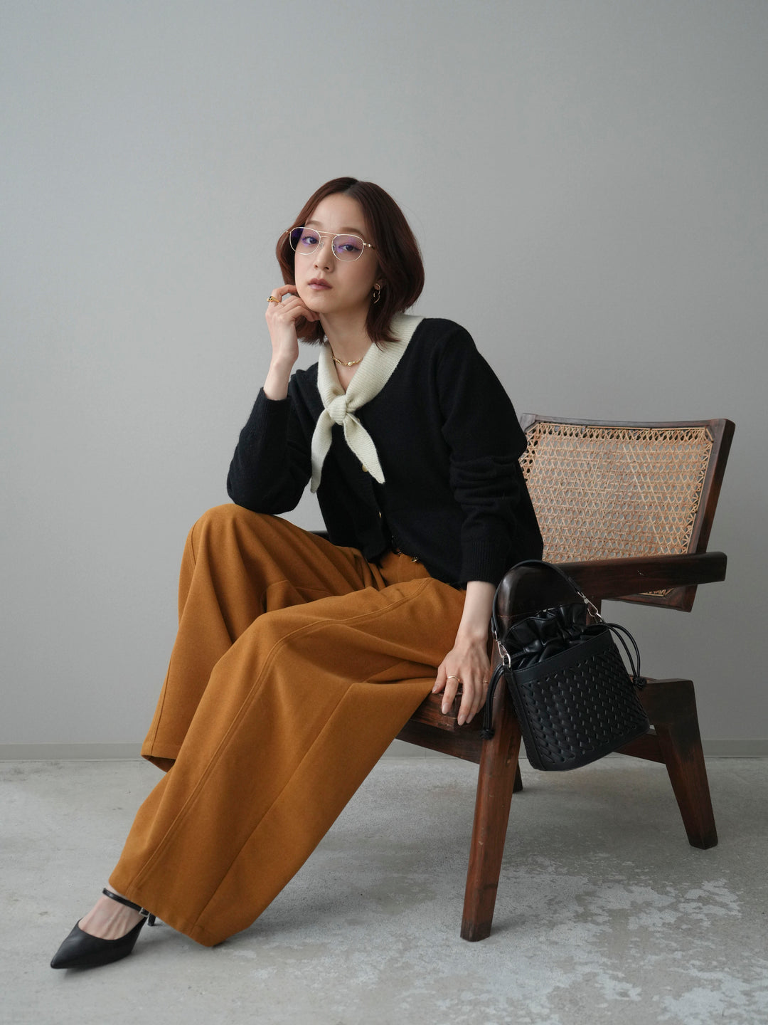 [SET]デザイン襟ニットカーディガン+ベルト付起毛コクーンパンツ(2set)