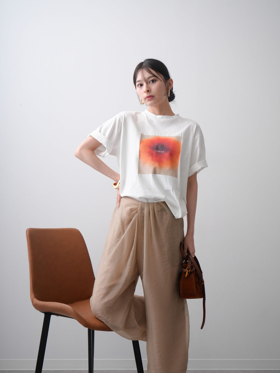 [SET]ニュアンスフローラルフォトTEE+シアーレイヤードフロントタックイージパンツ(2set)