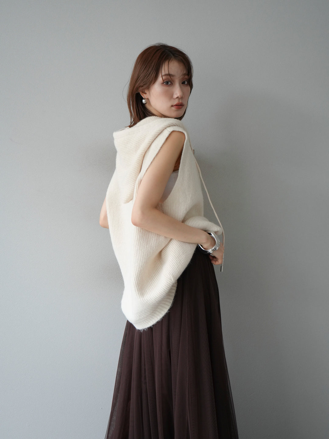 【預購】無袖針織連帽衫/象牙白