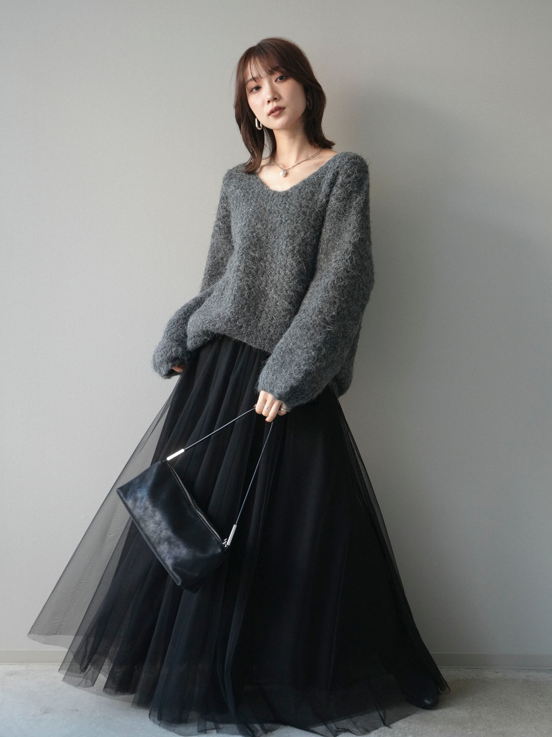 [SET]ウールタッチラメミックスヤーンVネックニットプルオーバー+チュールボリュームスカート(2set)
