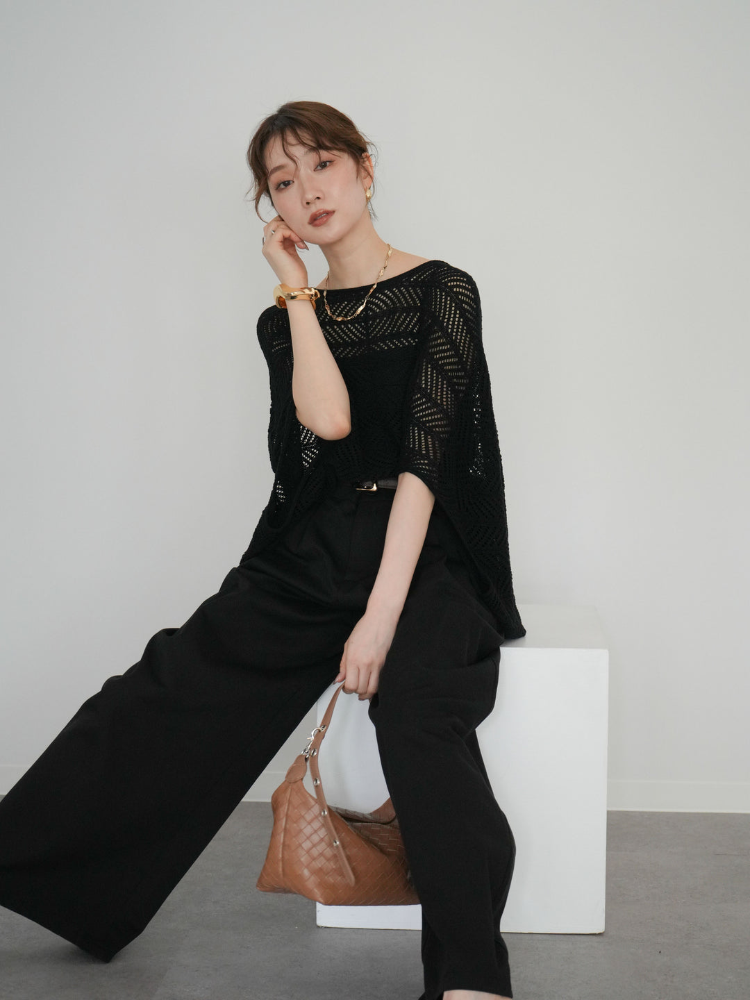 [予約]シアーポンチョニットトップス/black