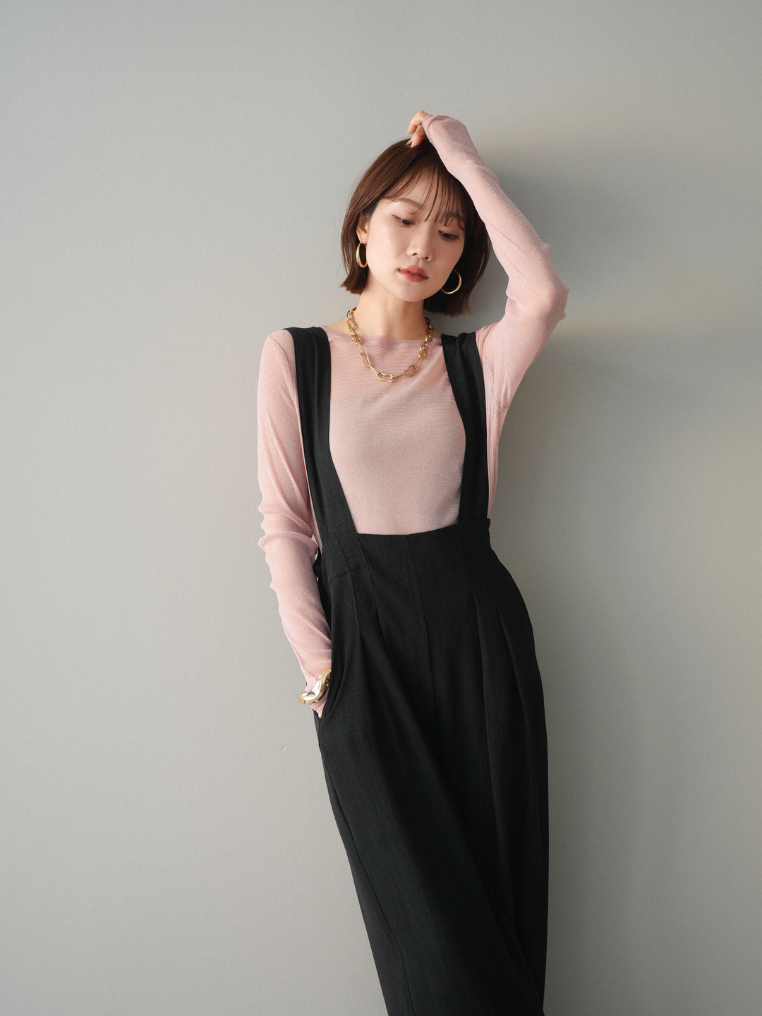 [予約]シボ加工ハイウエストタックサロペット/black