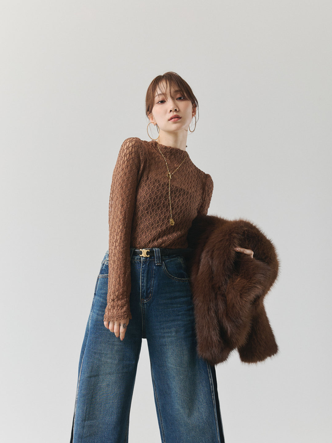 【Allure】[SET]フラワーレーストップス+サイドタックヴィンテージワイドデニム+フェイクファービックカラージャケット(3set)