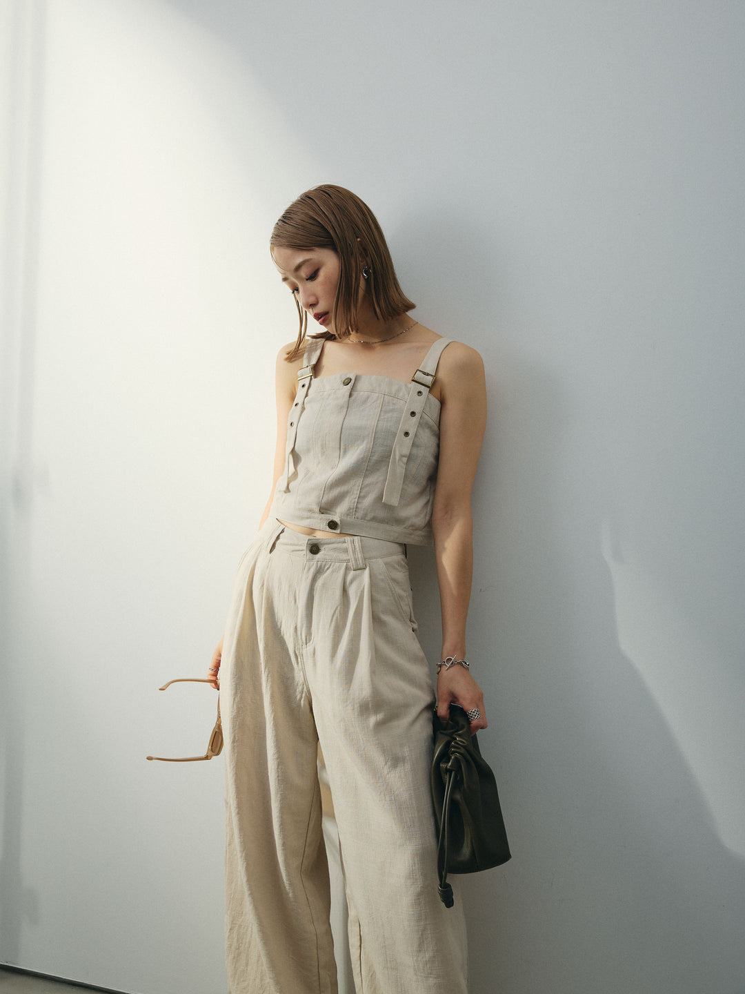 [SET] 亞麻感緊身胸衣＆寬褲套裝（2件套）