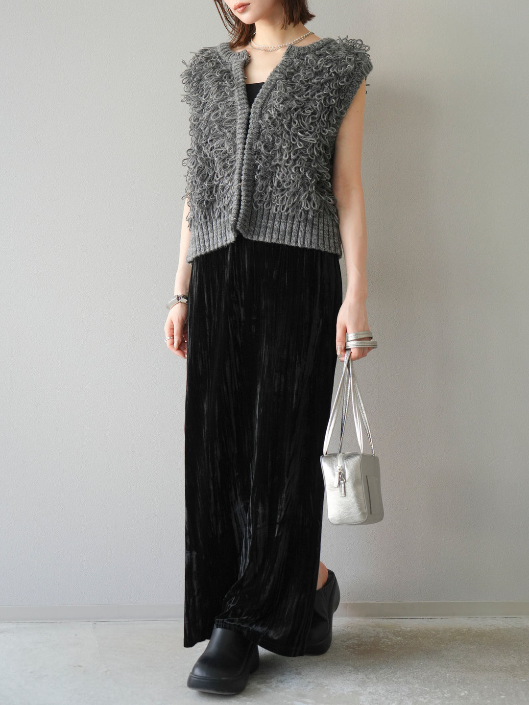 [SET]レザー襟オンブレチェックオーバーシャツ +ループデザインホックベスト +クラッシュベロアナロースカート(3set)