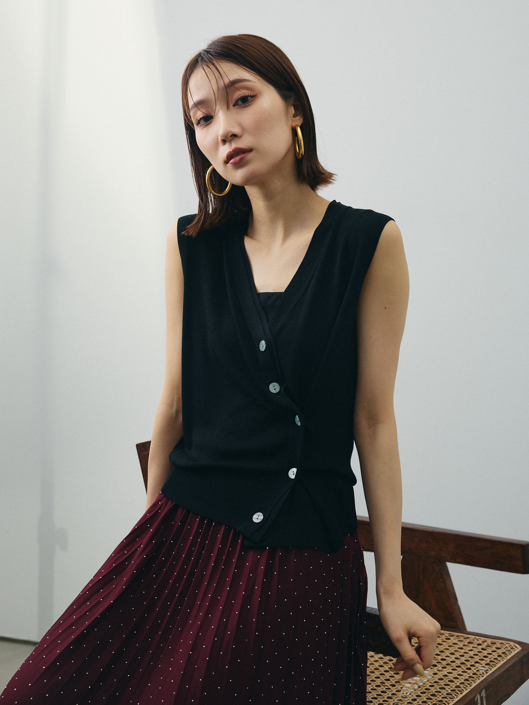 [SET] 清涼觸感2WAY設計針織背心+水鑽百褶裙（2件組）