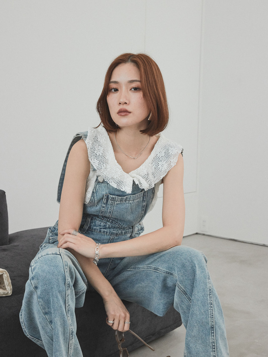 [SET]センターシームデニムサロペット +テープヤーンラッフルノースリトップス(2set)