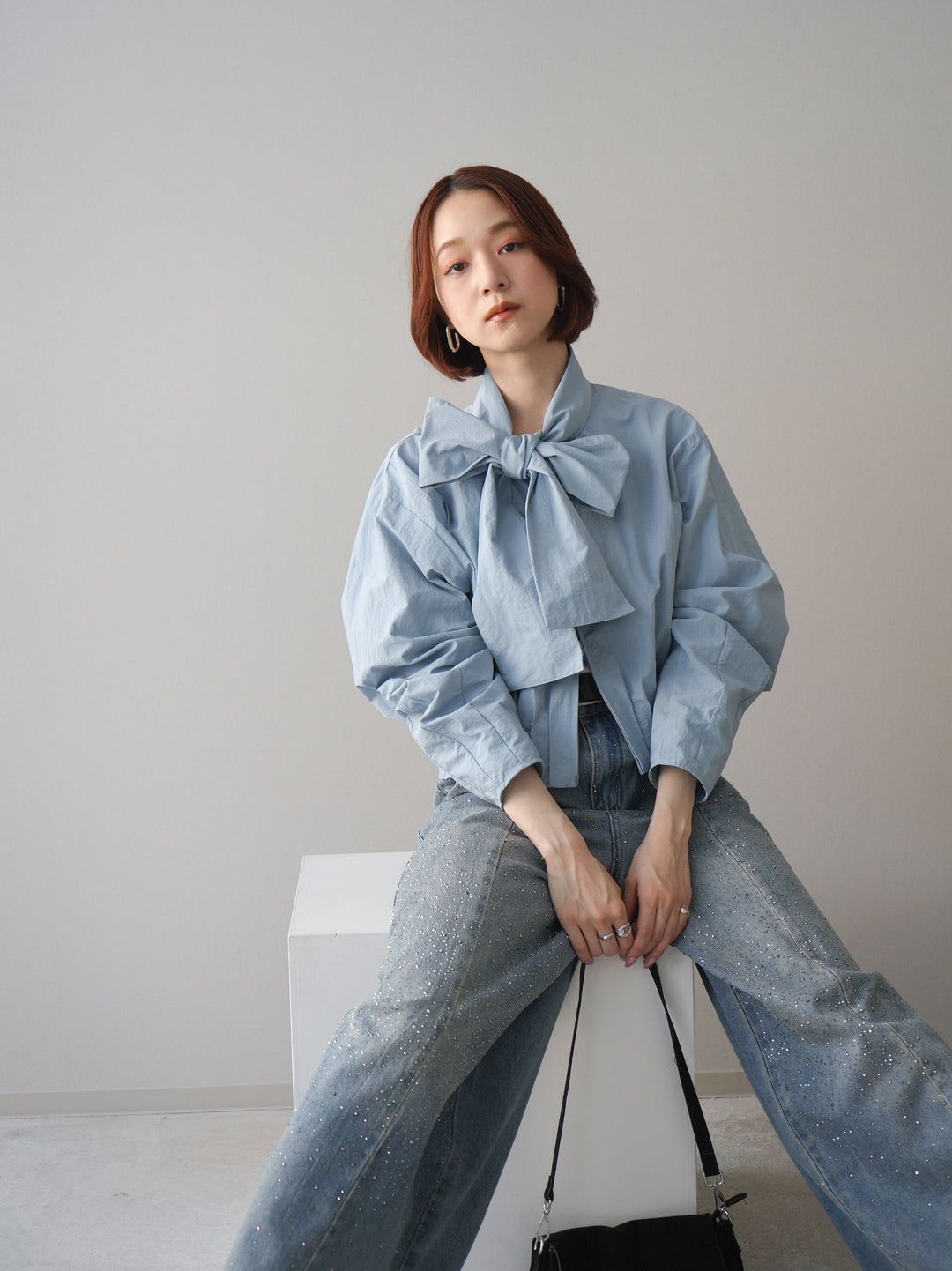 [SET]ボウタイ裾プリーツライトジャケット+フロントビジューカーブデニムパンツ(2set)