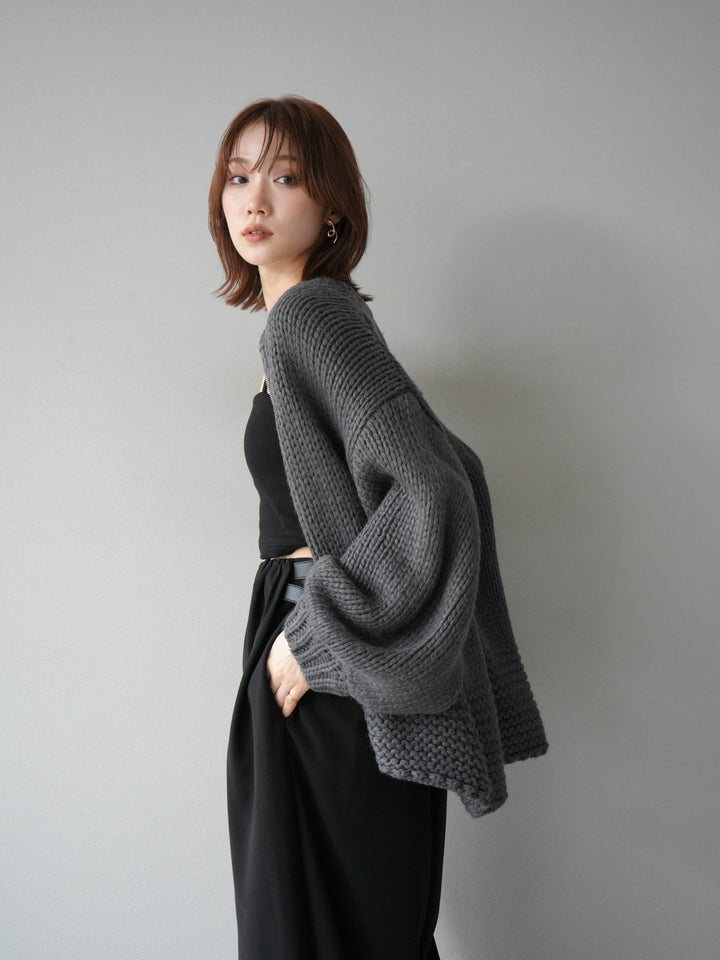 [予約]ロービングケーブルオーバーZIPニットカーディガン/チャコール