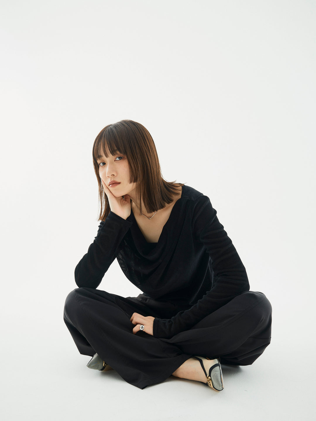 【Allure】[SET]シアーベロアタックデザイントップス+タフタワイドカーブパンツ(2set)