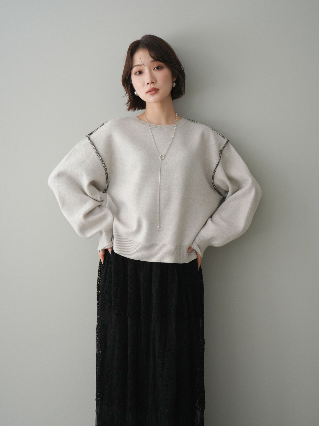 [SET]バックロゴ刺繍配色ステッチニットプルオーバー+選べるアクセセット(2set)