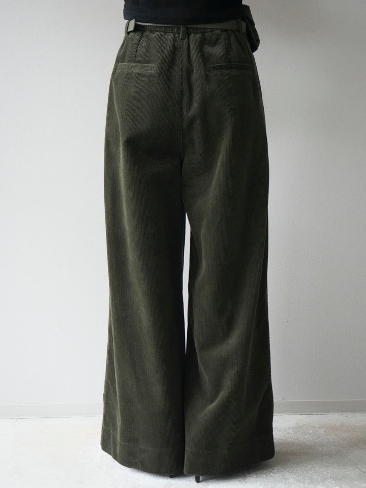 [予約]ベルト付コーデュロイワイドパンツ/green