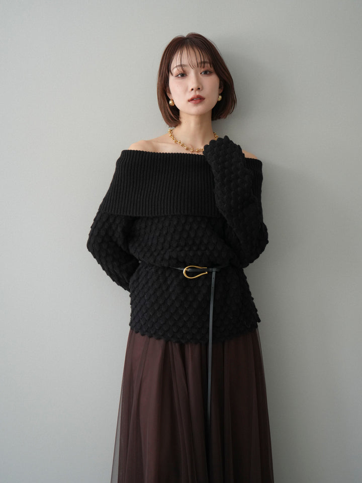 [予約]ポコポコ編みオフショルニットプルオーバー/black