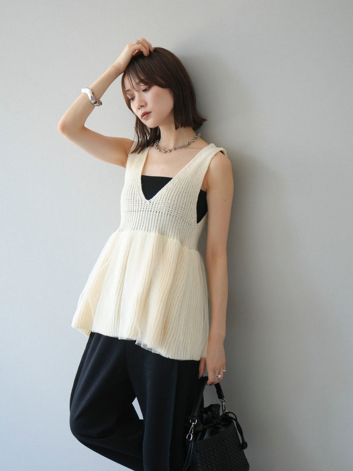 [予約]チュールレイヤードペプラムニットベスト/アイボリー