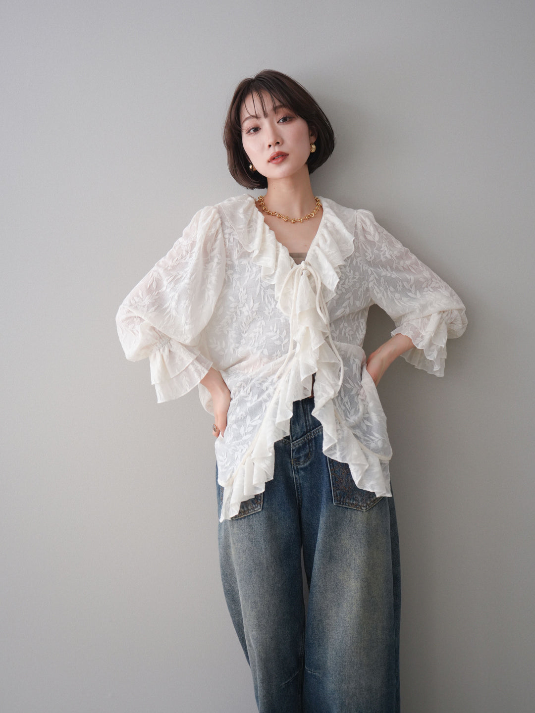 [SET]ラッフルレーススリットブラウス+選べるアクセセット(2set)