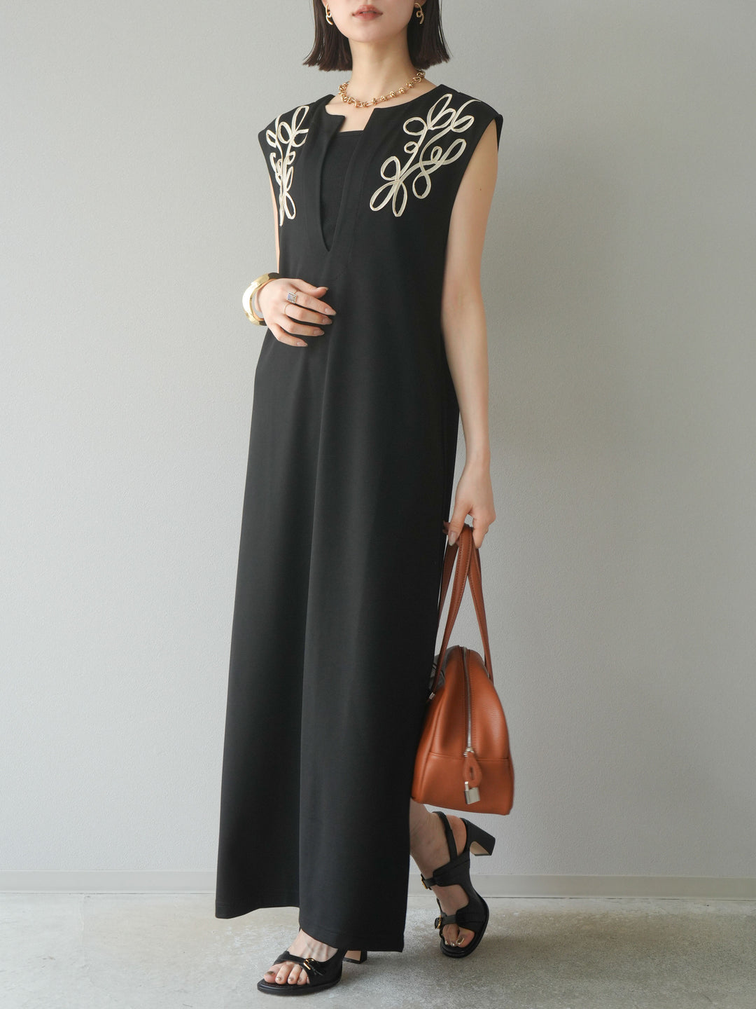 [予約]ライトポンチコード刺繍ワンピース/ブラック