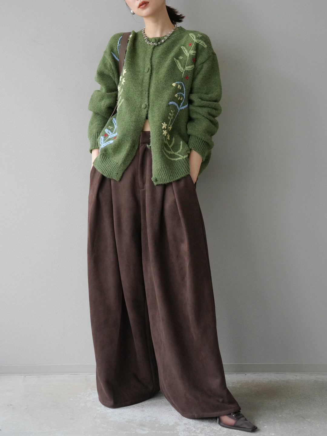 [予約]フラワー刺繍ニットカーディガン/グリーン