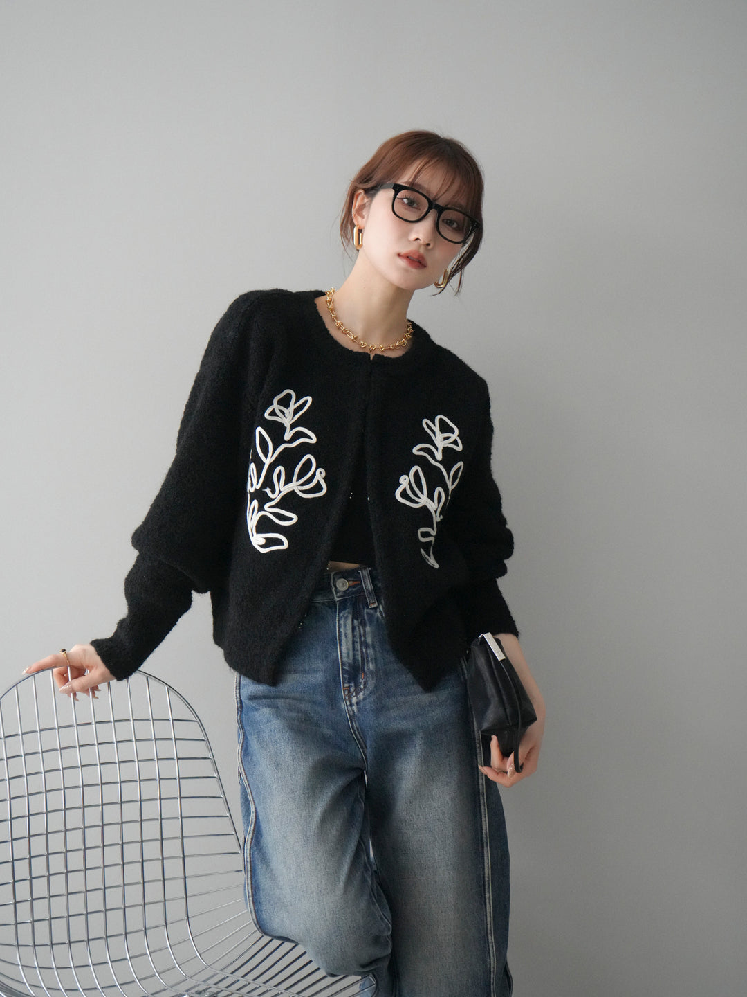 [予約]テープ刺繍ホック開きブークレニットカーディガン/black