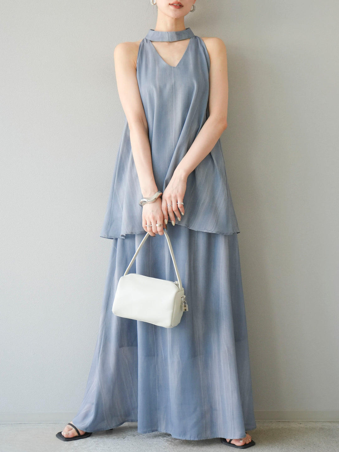 [SET] 細膩花紋V領襯衫＆喇叭裙（2套）