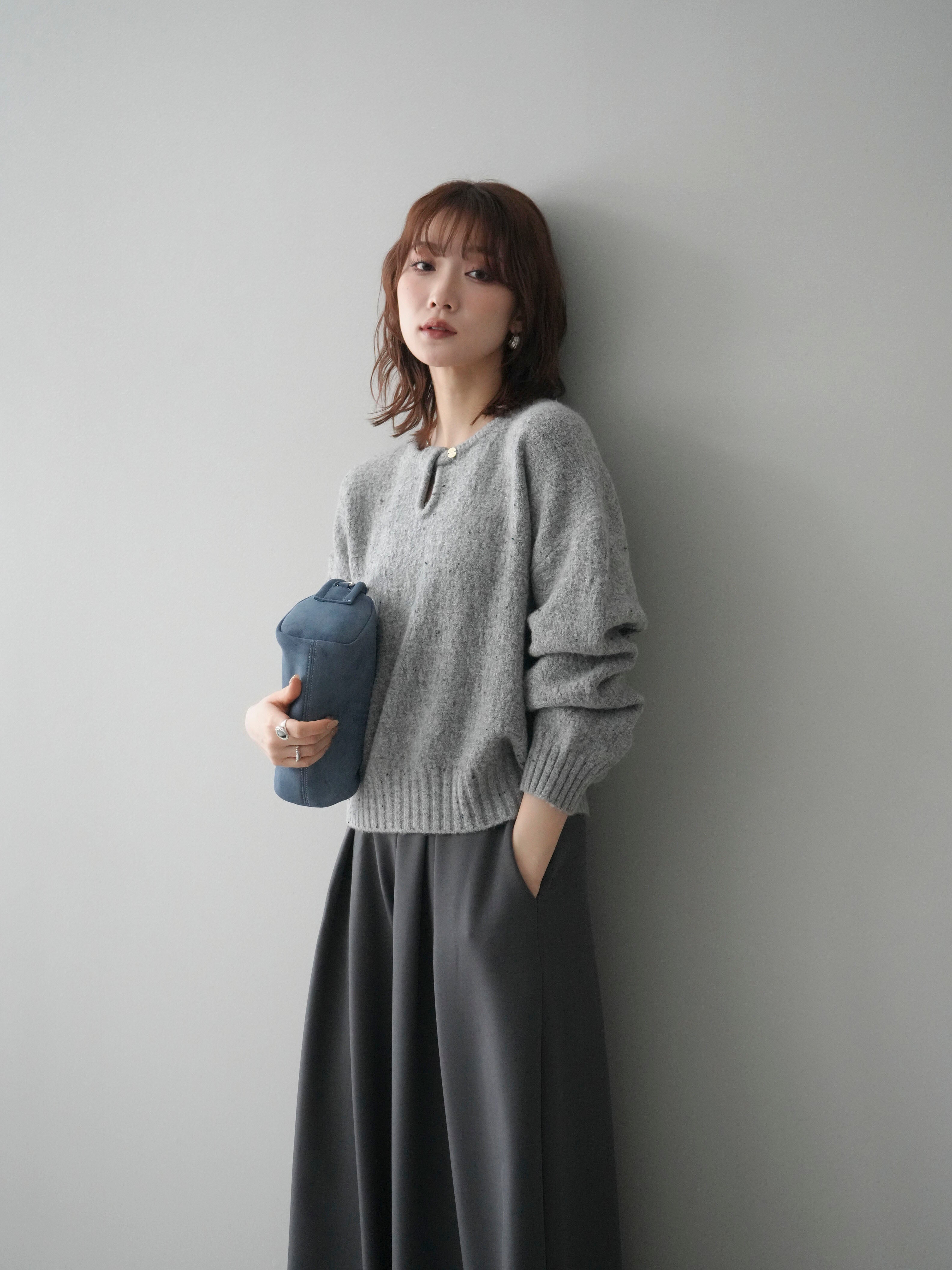 予約]ツイストネックラメネップヤーンニットプルオーバー/gray – Lumier