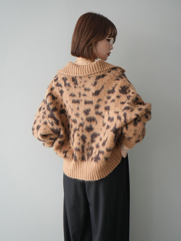 [予約]スタンドネックレオパード柄ニットカーディガン/beige