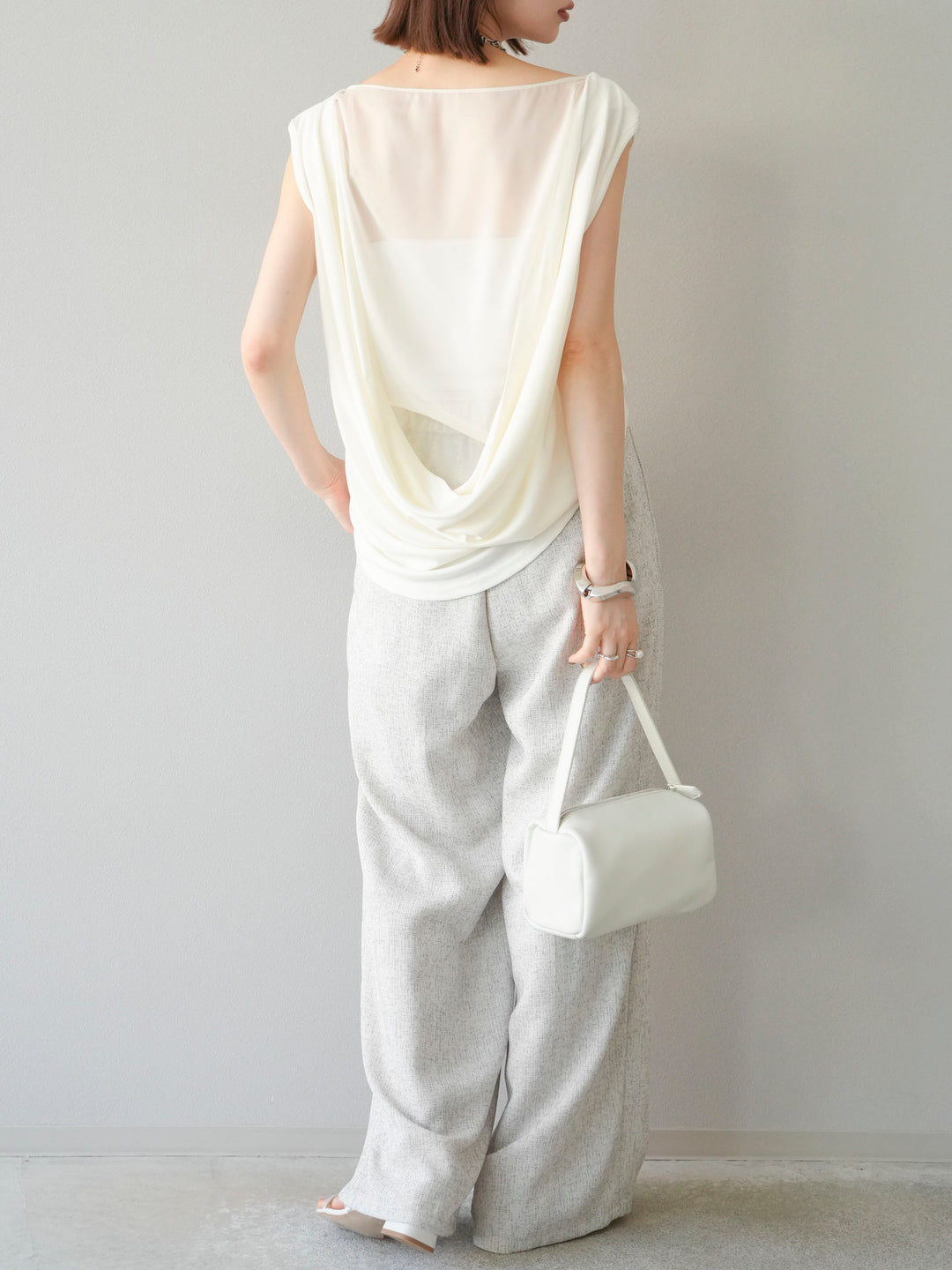 [預訂] 雙向透視多層垂墜上衣/象牙色