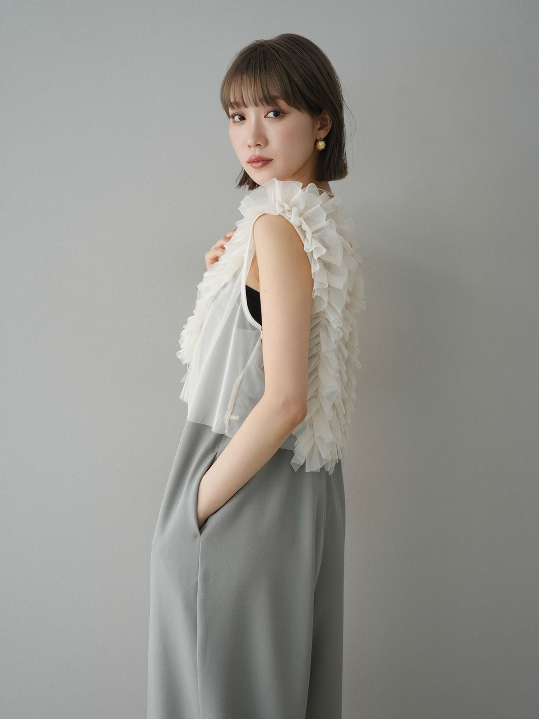 [預訂] 薄紗荷葉邊背心 x 連身套裝/灰色