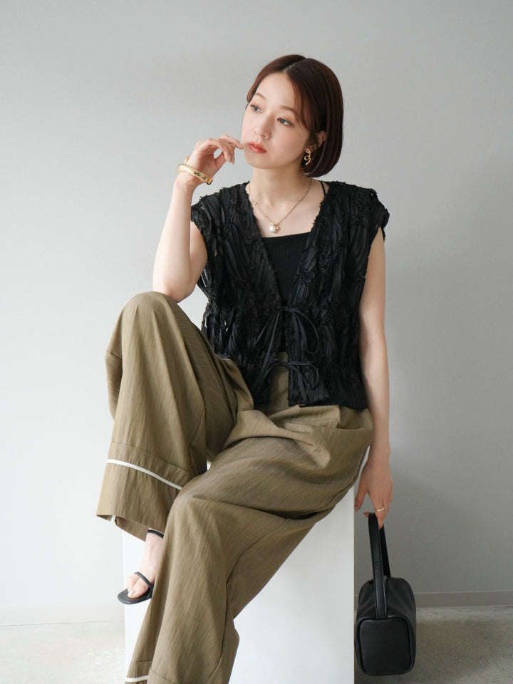 [SET] 提花蕾絲蝴蝶結上衣+麻質下擺迴力寬褲（2件套）
