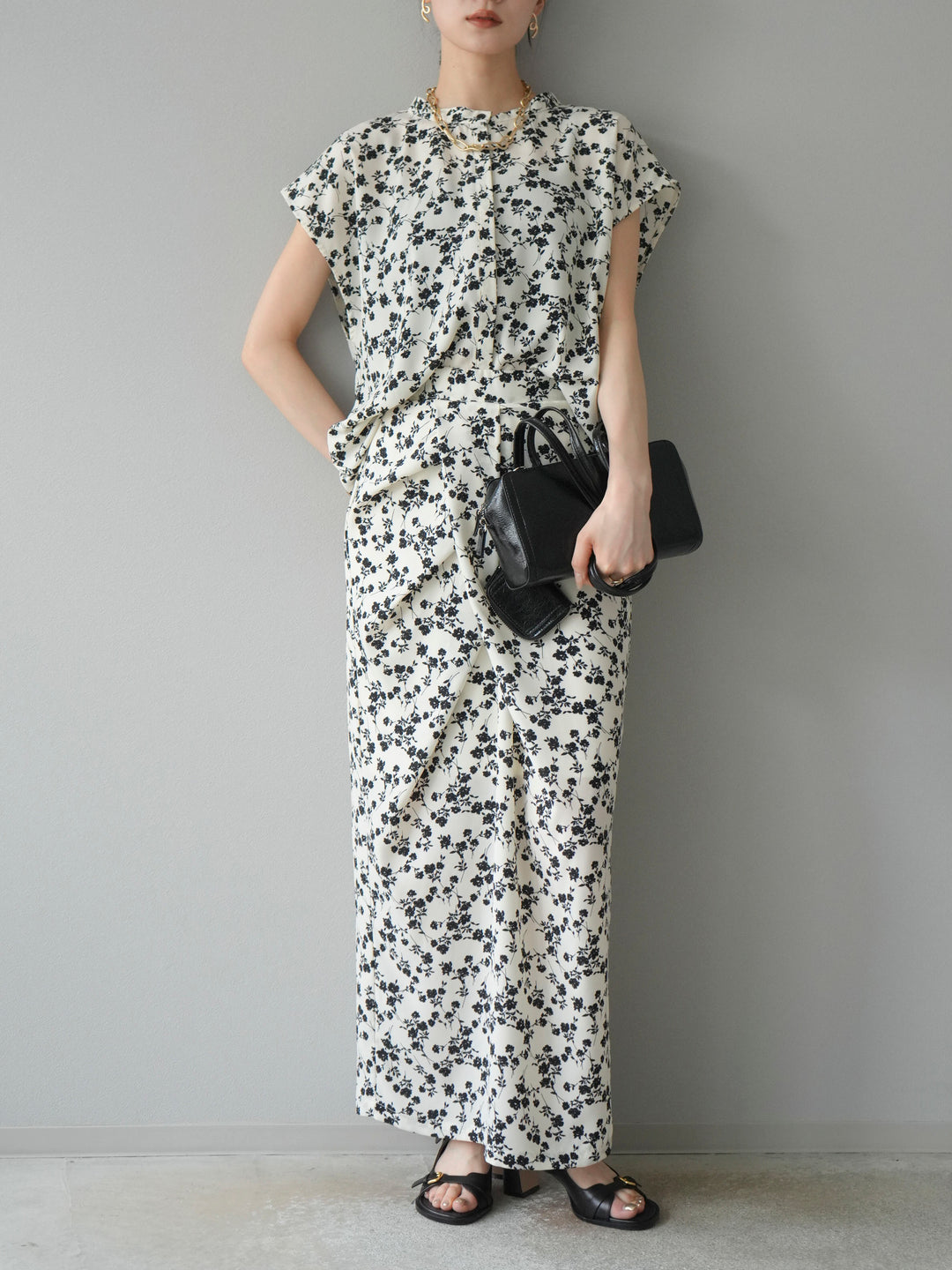 [予約]フラワープリントフレンチスリーブブラウス/アイボリー