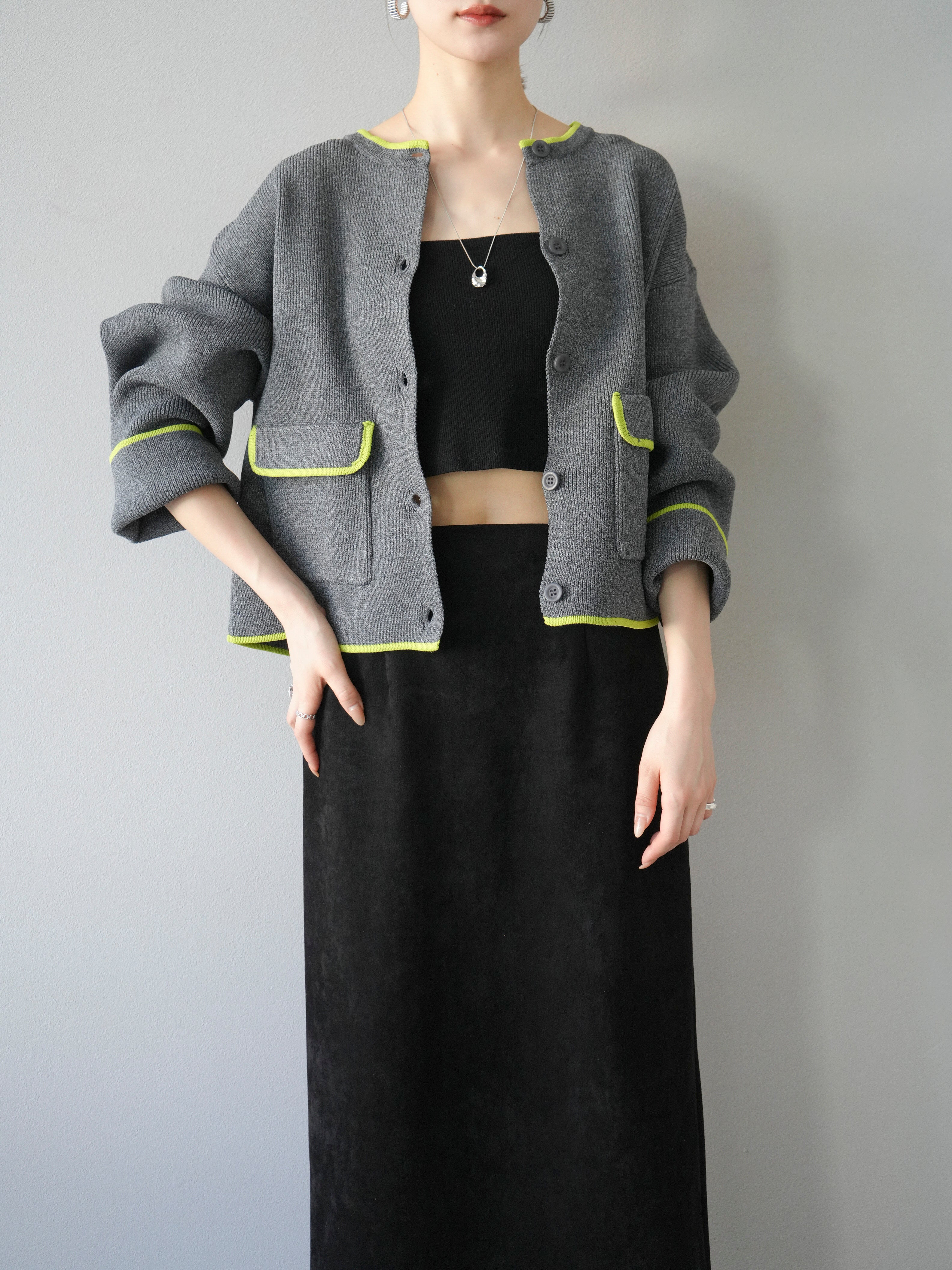 予約]ポリエステル配色クルーネックカーディガン/チャコール – Lumier