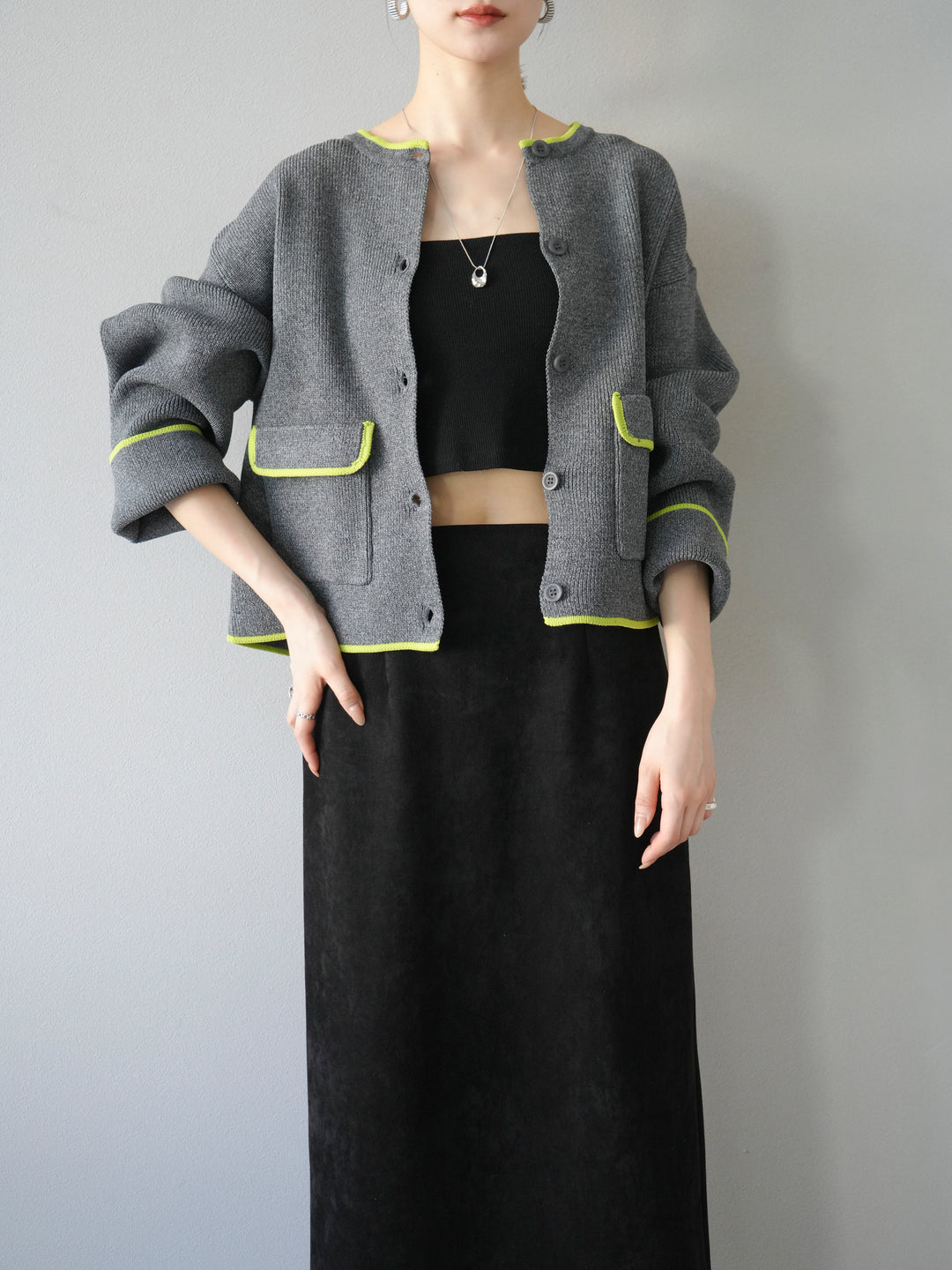 [予約]ポリエステル配色クルーネックカーディガン/チャコール