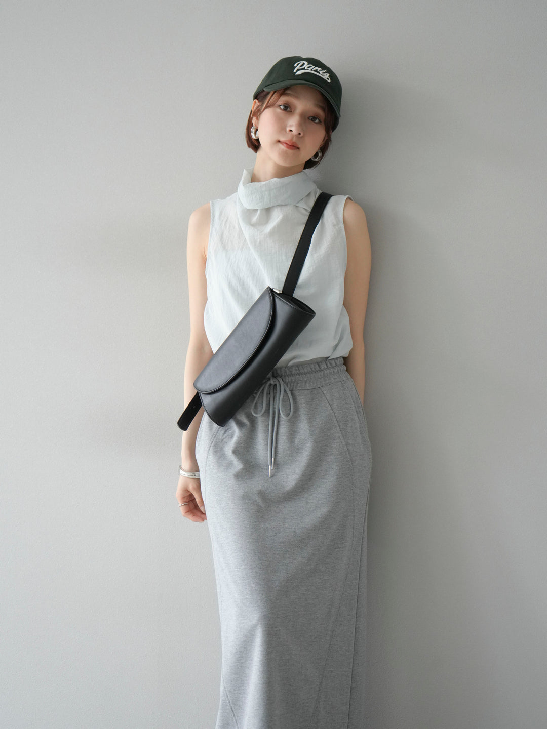 [SET] 後繫帶無袖上衣 + 運動長裙 (2set)