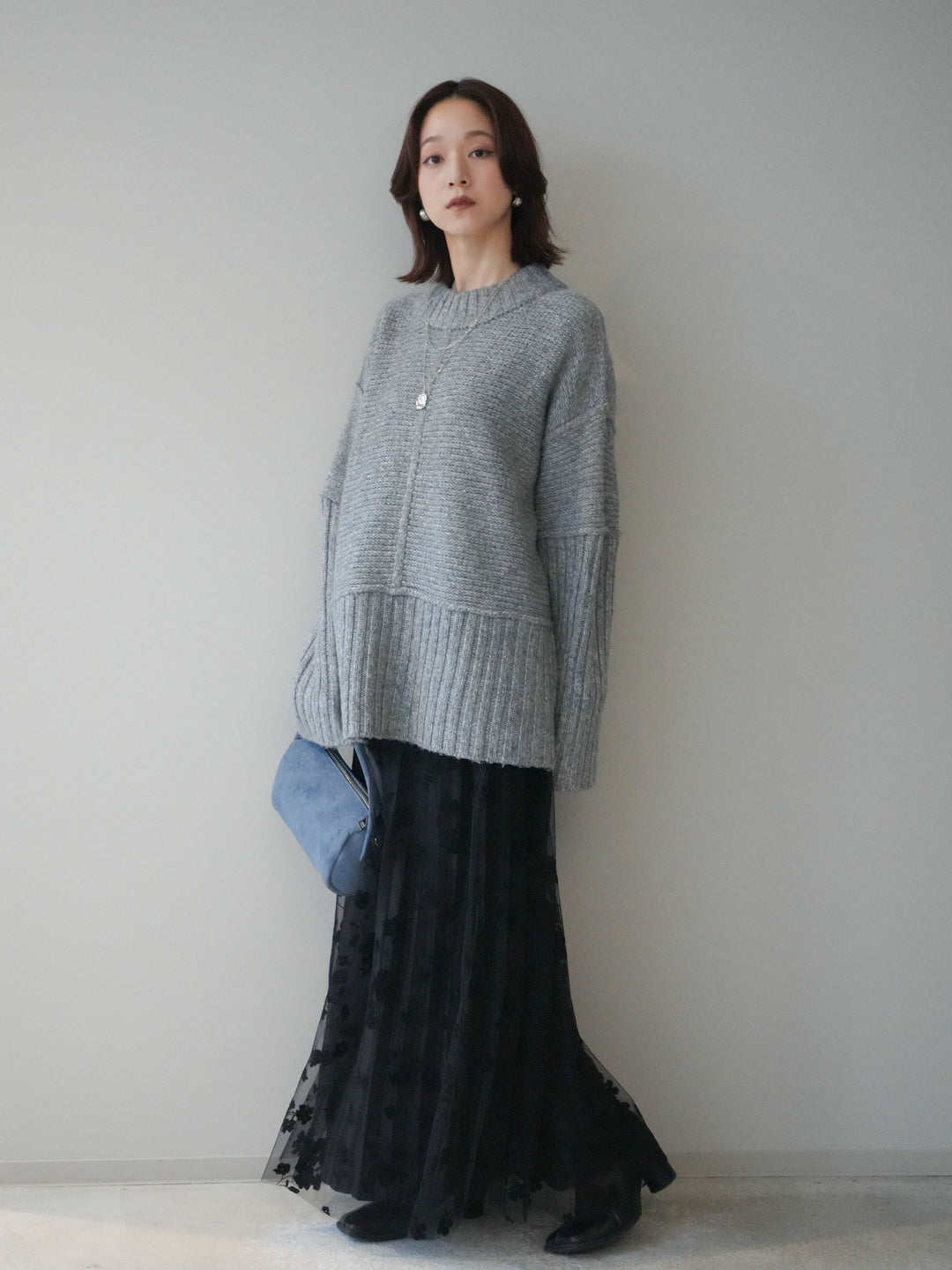 [SET]編み地切替ボトルネックニットプルオーバー+フラワーフロッキーチュールプリーツスカート(2set)