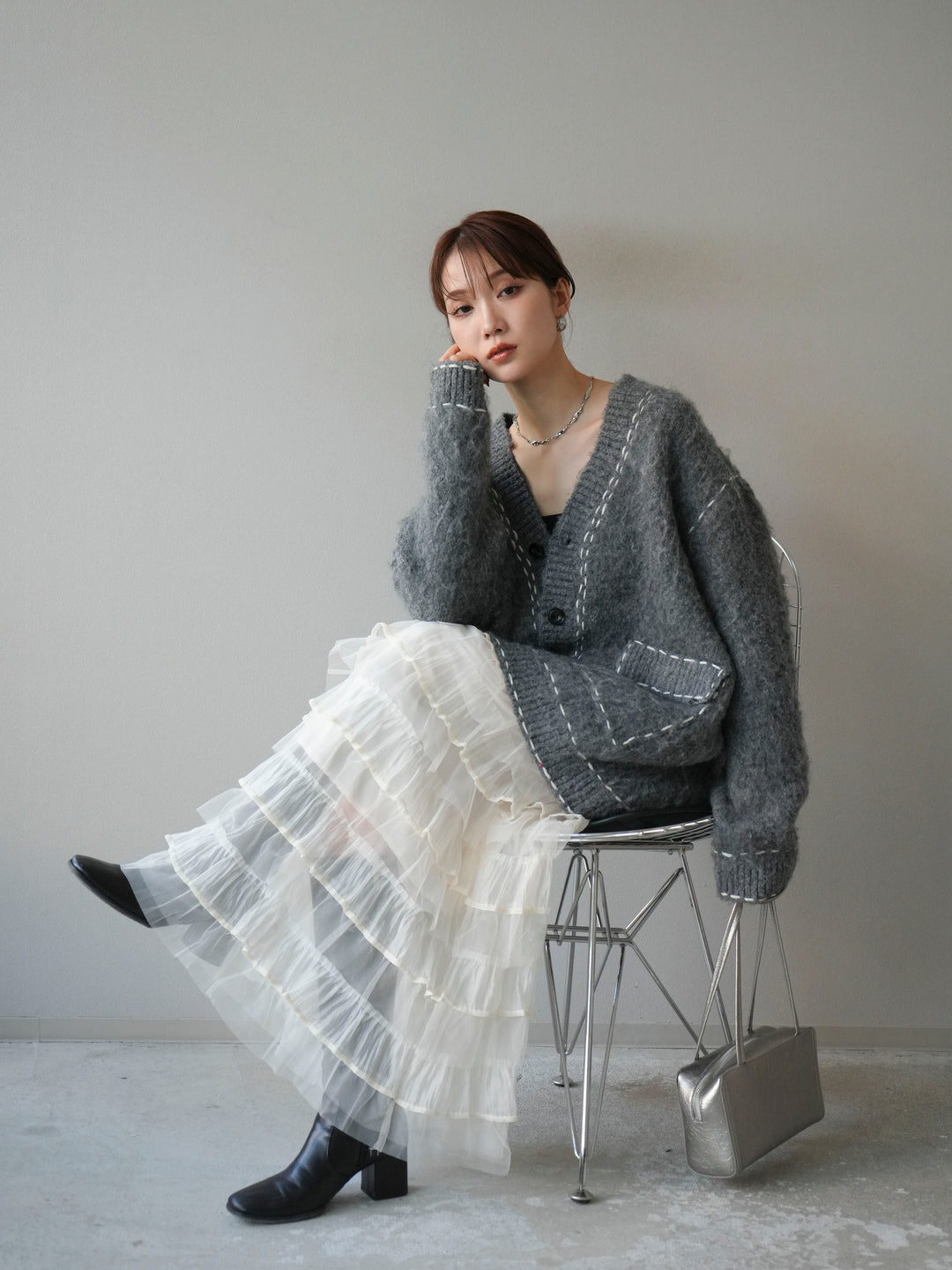 [予約]ステッチVネックニットカーディガン/グレー