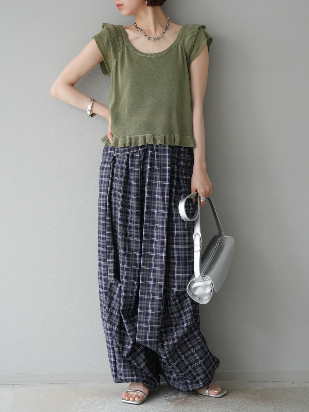 [予約]リネンタッチフリルニットタンクトップ/カーキ