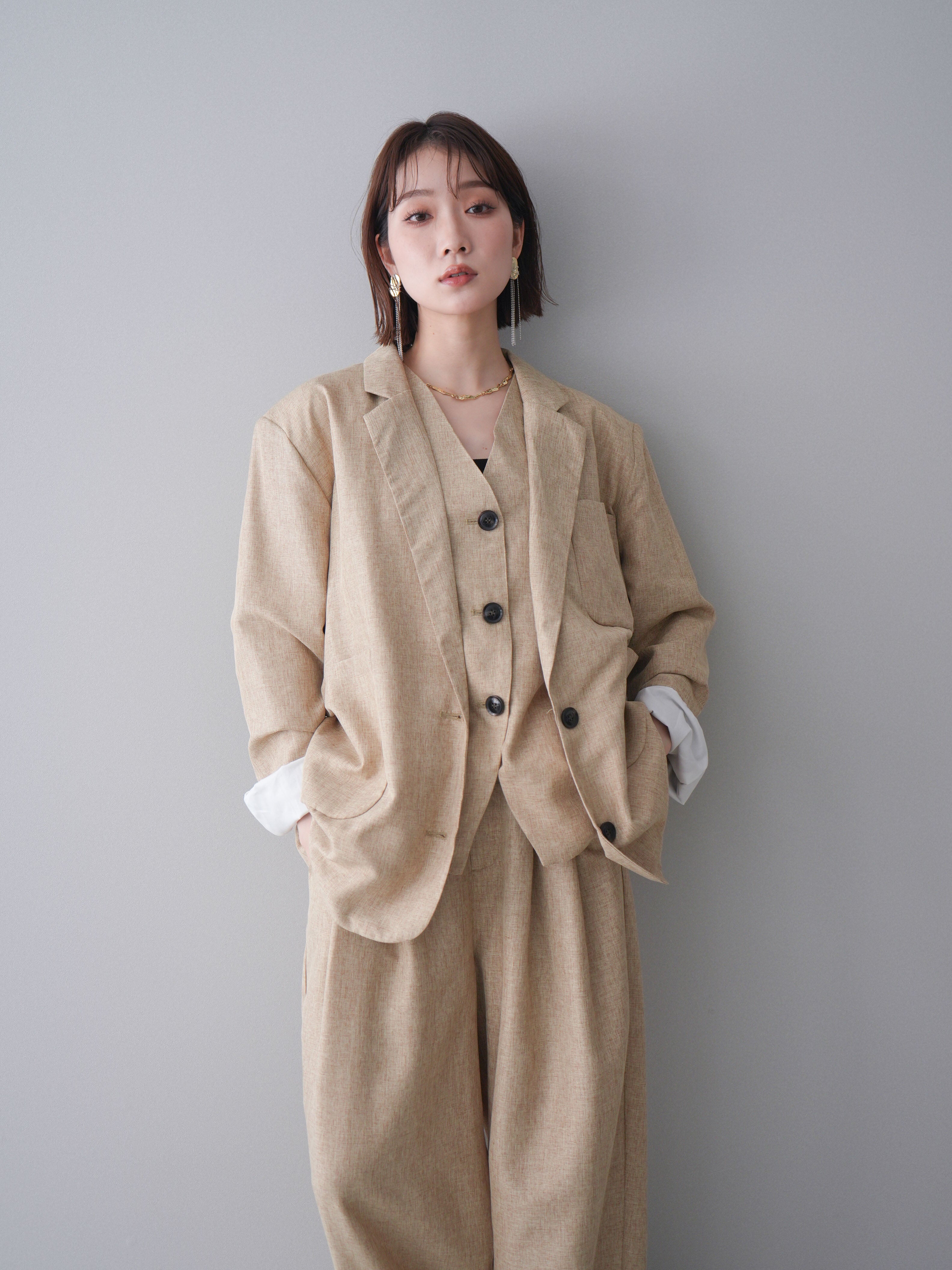 アウター – Lumier