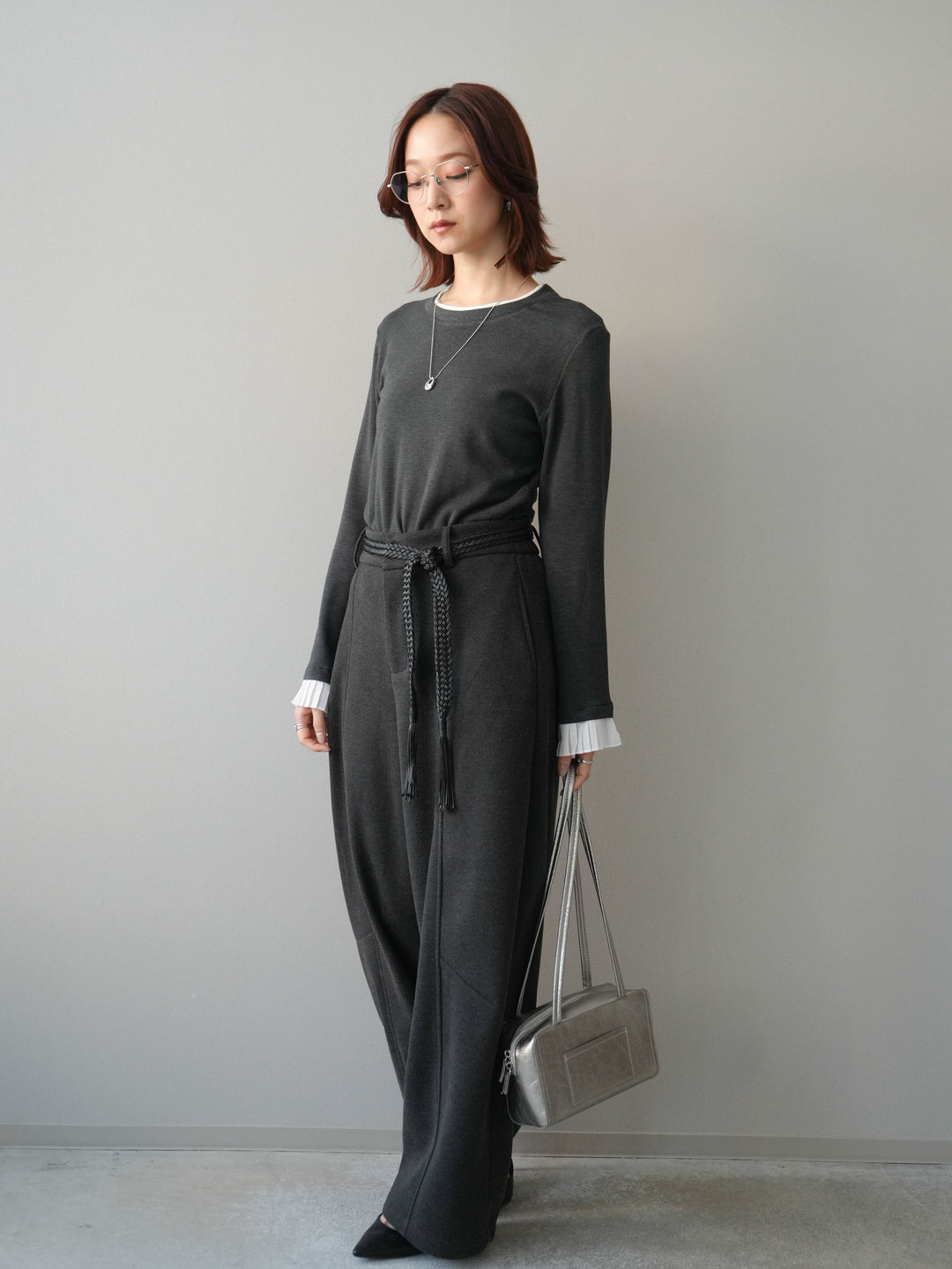 [予約]ベルト付裏起毛センターシームカーブパンツ/charcoal