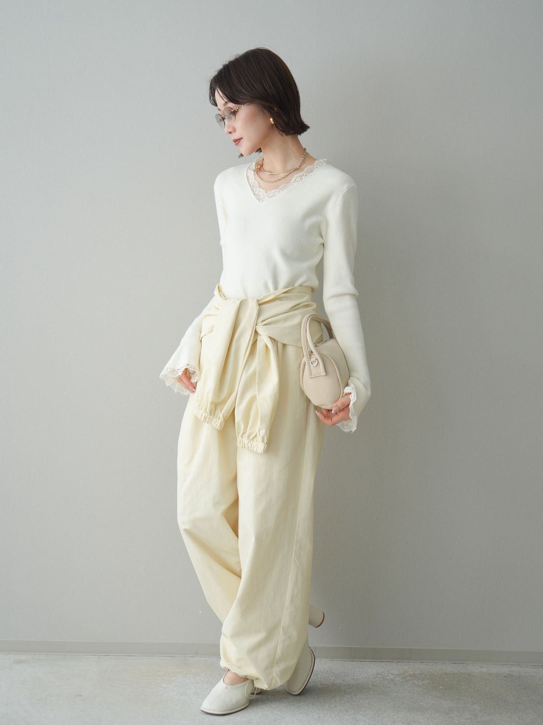 [SET]レースドッキングVネックニットトップス+ウエスト巻きデザインドロストコットンナイロンパンツ(2set)