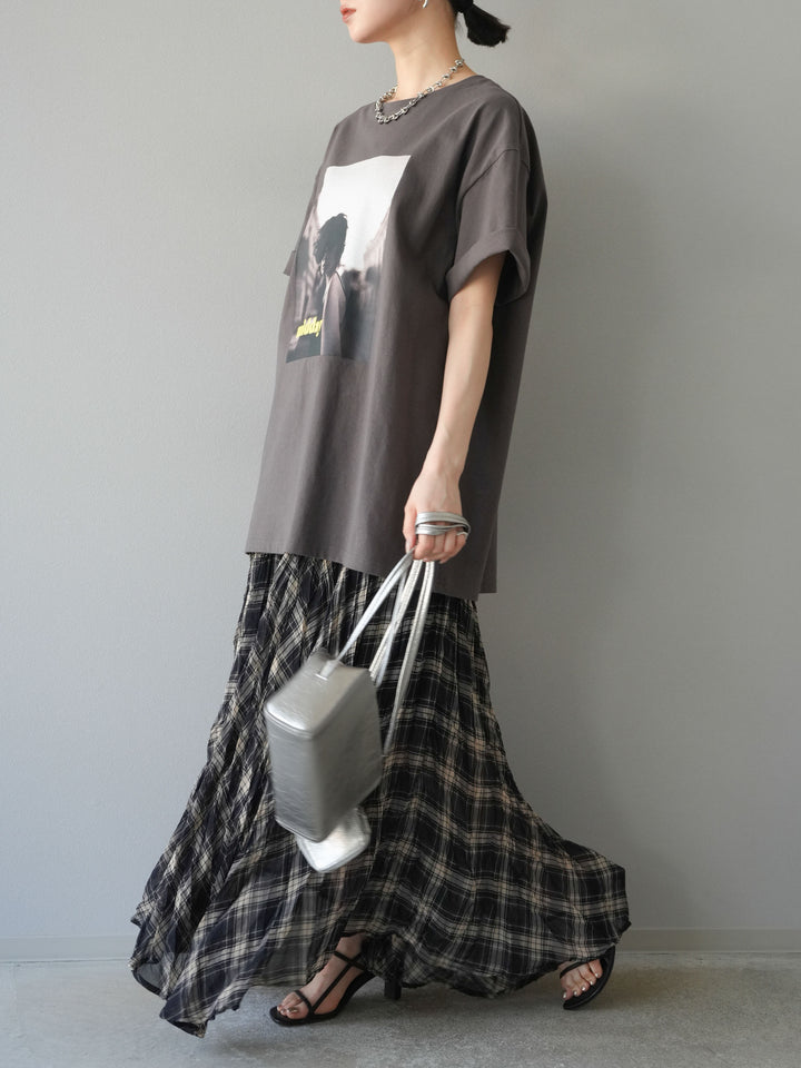 [SET]ネオンロゴフォトプリントBIG Tシャツ+シアーチェックアシンメトリーワッシャースカート(2set)