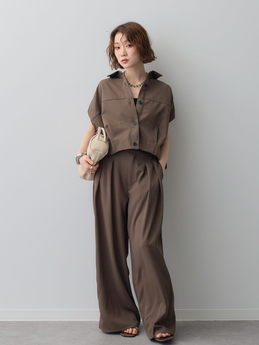 【套裝】縐綢燈籠無袖襯衫 + 縐綢闊腿褲（兩件套）