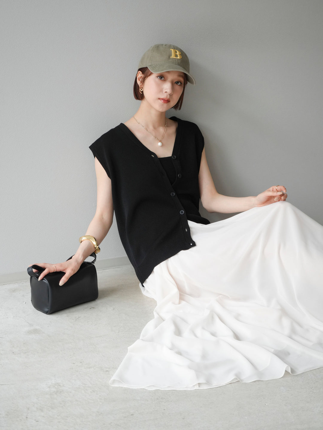 [SET] V領人造絲針織背心+雪紡喇叭裙（2件組）