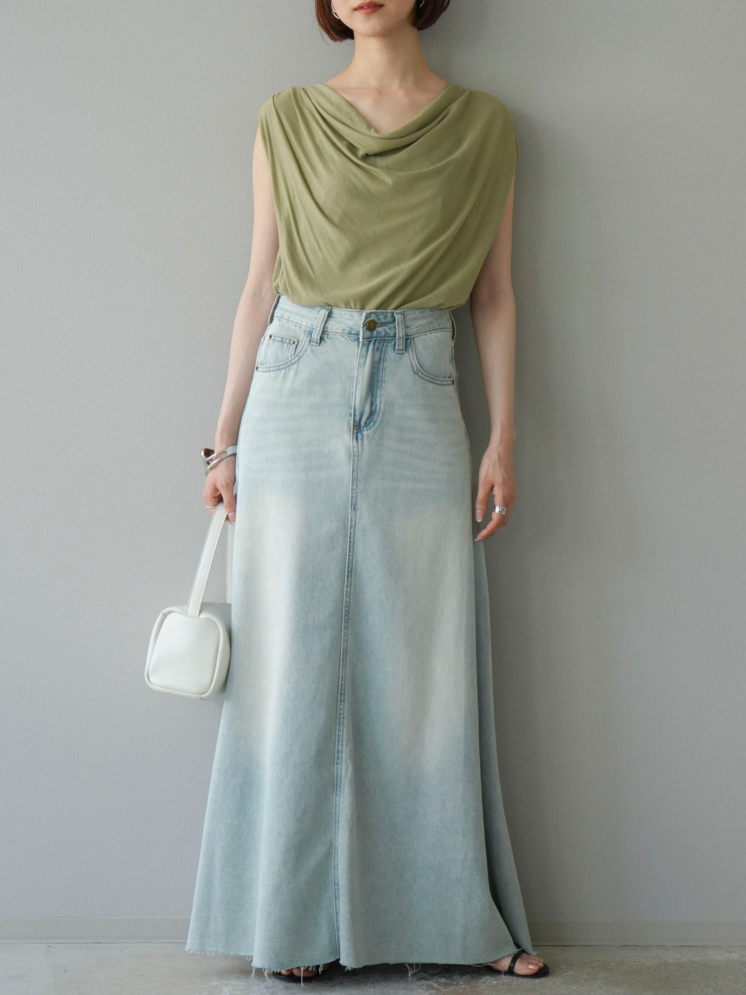 【預購】串珠鏈垂墜上衣/卡其色