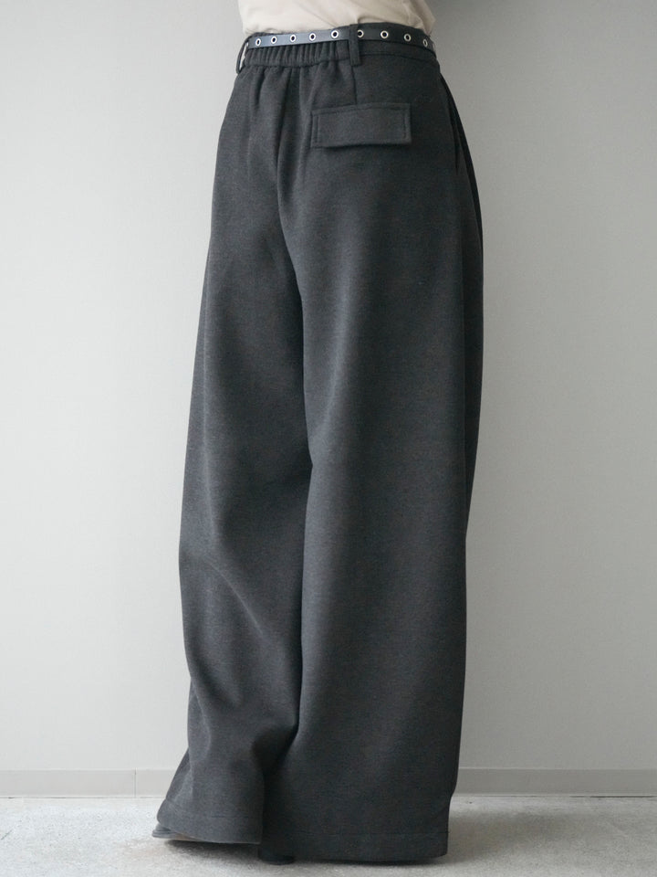[予約]ベルト付き裏起毛ワイドパンツ/charcoal
