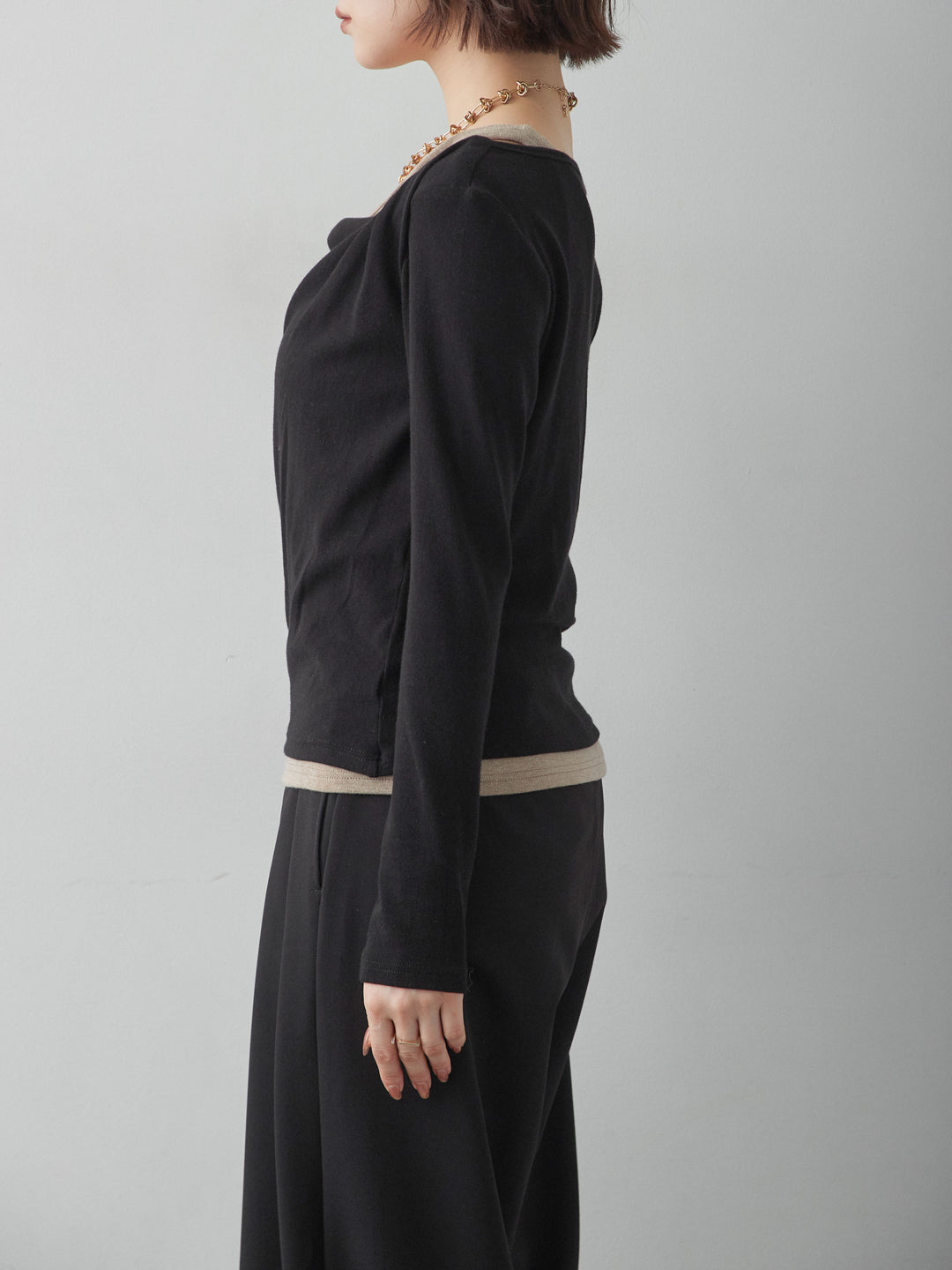 [予約]バイカラーアシメレイヤードデザイントップス/black