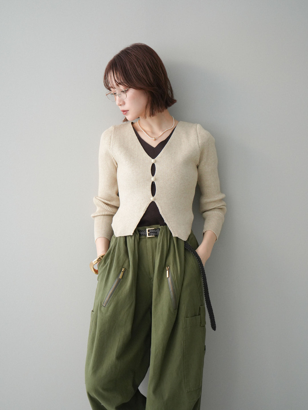 [予約]Vネック配色レイヤードスリットニットトップス/beige