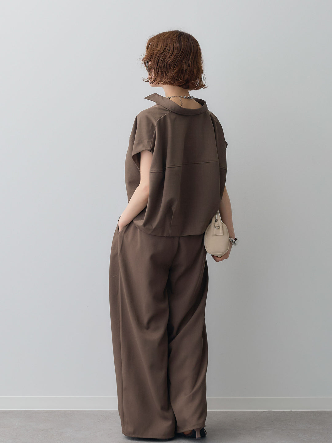 【套裝】縐綢燈籠無袖襯衫 + 縐綢闊腿褲（兩件套）