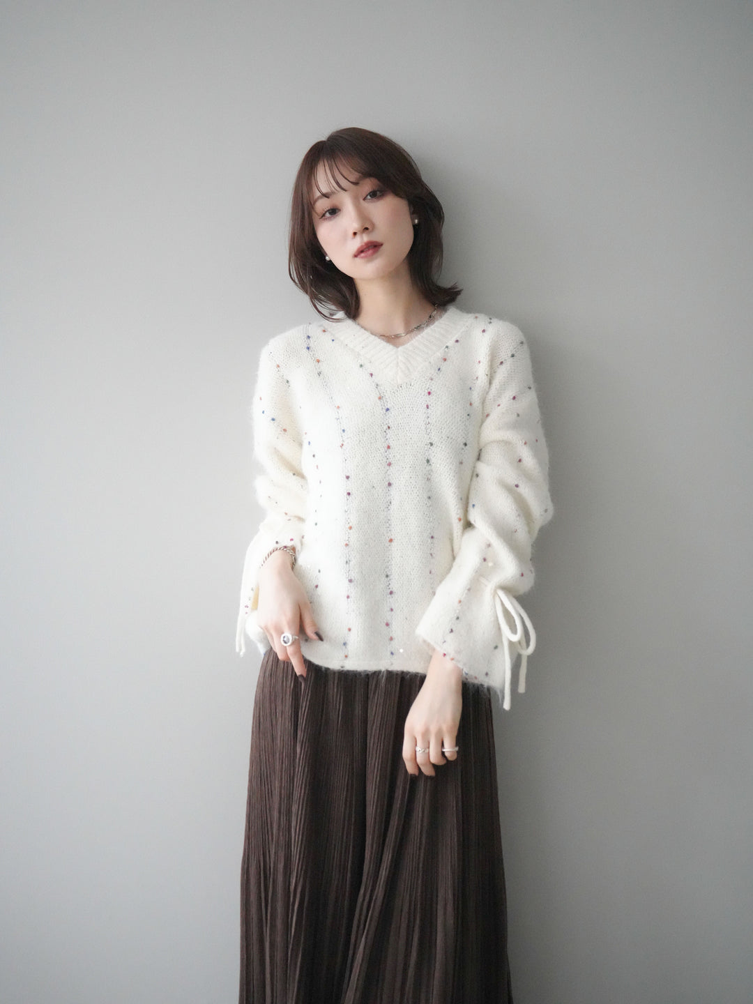 [予約]キャンディースリーブカラーネップスパンコールニットプルオーバー/white