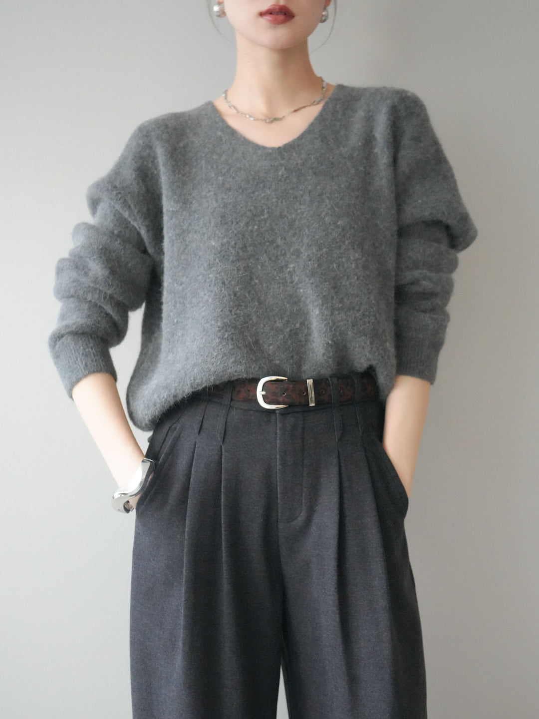 [予約]シュシュ付きアンゴラタッチVネックニットプルオーバー/gray